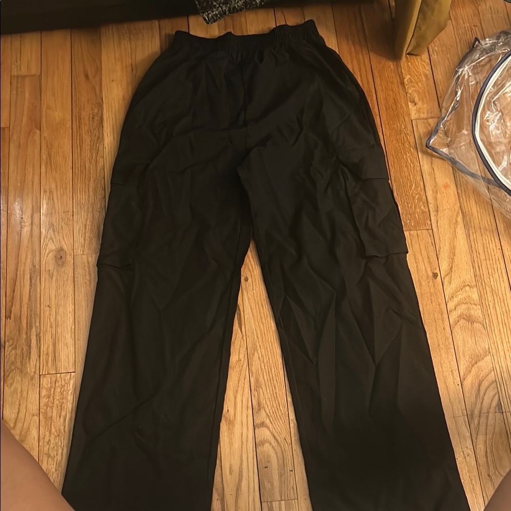 SHEIN Black Cargo Pants Relaxed Fit